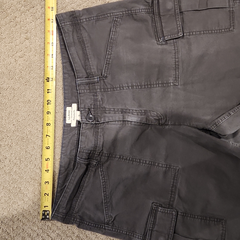 LL BEAN ladies DISTRESSED Favorite Fit shorts.  Sz 16 - WORN ONCE - Picture 4 of 6